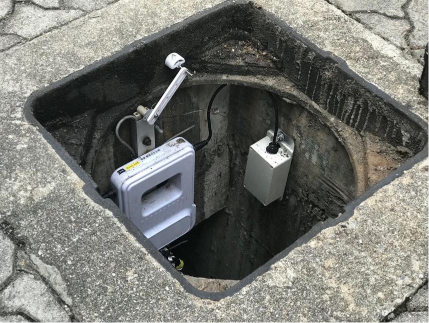 Smart Drainage Technology for Wireless, Continuous and Large-Scale Flood and Gas Monitoring